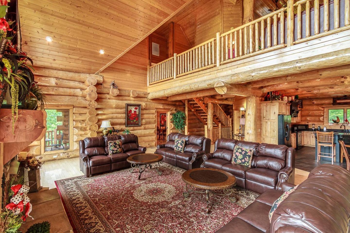 Big Bear Ridge Lodge - Breathtaking Mountain Views And Private Forest Scenes In Amazing Large Log Cabin Gatlinburg Extérieur photo
